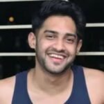 Mahesh Keshwala Height